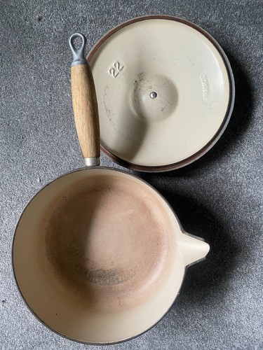 Creuset large saucepan - le,