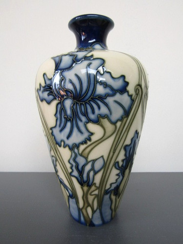 Moorcroft vase blue iris - blue,