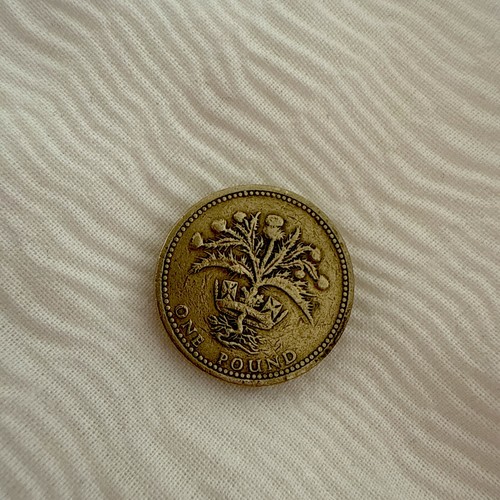 Coin 1984 rare 1 pound - £1,