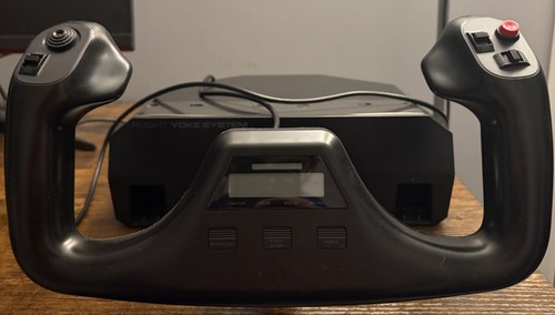 Logitech saitek flight yoke - logitech,