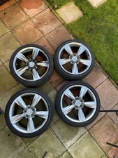 Lexus is300h Allow wheels with tyres