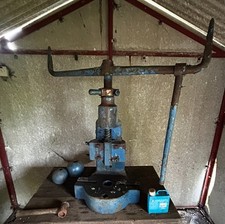 Sweeney & Blocksidge fly press Number 4