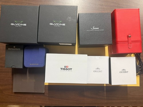 Watch bot lot - lot,