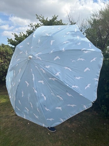 Vintage style pale blue garden - pale,