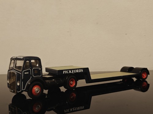 Corgi scale erf v - scale,