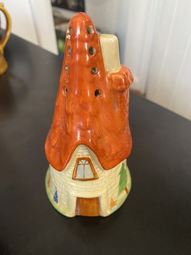 Carlton ware novelty cottage - ware,