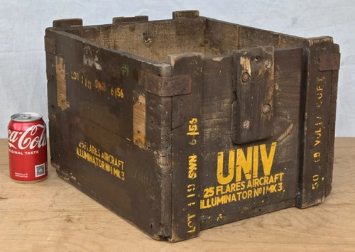 Vintage univ flares - univ, 25