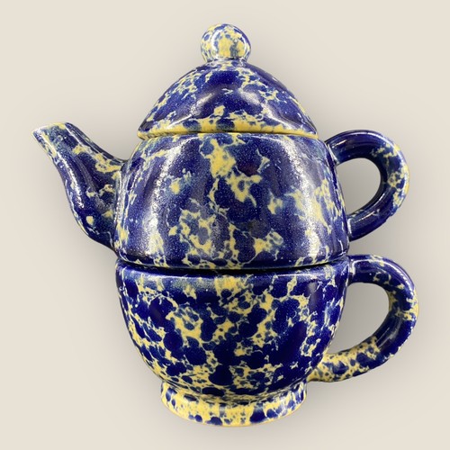 Vintage blue spongeware - vintage,