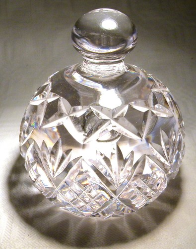 Whitefriars paperweight cut - paperweight,