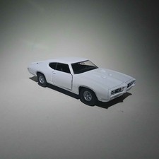 WELLY 1/36 1969 Pontiac GTO Diecast Car Model – Collectible Toy Vehicle