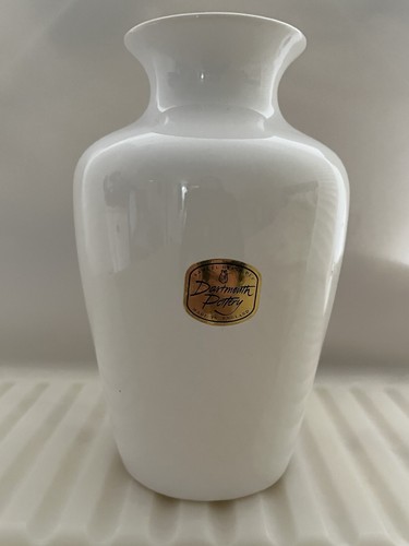 White dartmouth pottery vase - white,