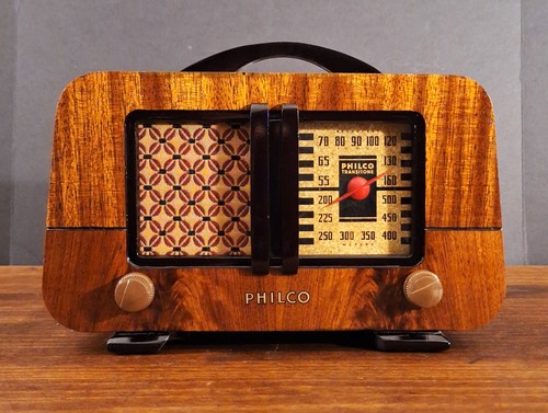 Old antique wood philco - old,