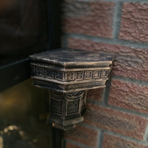 Stunning corner shelf corbel