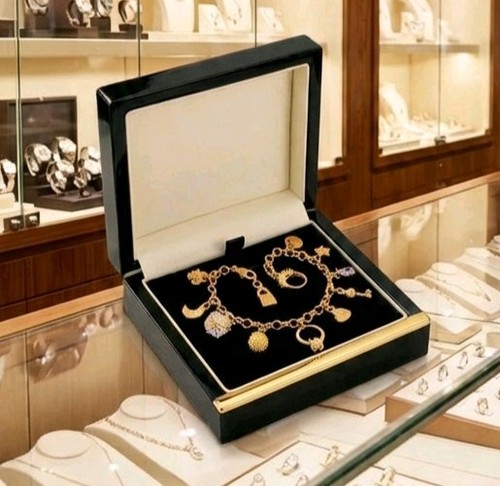 Women 9ct gold - gold, britain