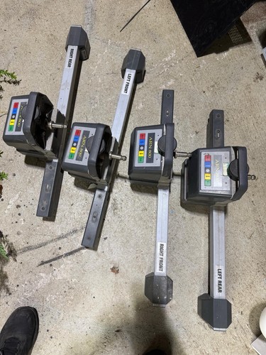 Wheel alignment machine heads - wheel,