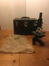 Vintage Ernst Leitz Wetzlar Microscope w/Case No. 421825 
