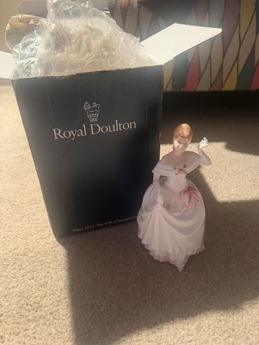 Royal doulton figurine dawn - figurine,