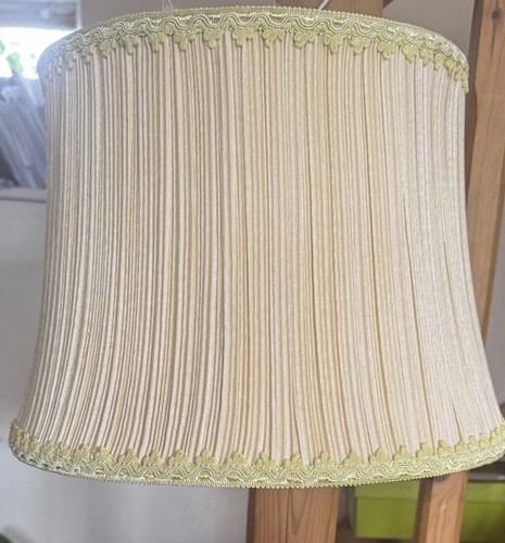 Vintage creamy yellow pleated - creamy,