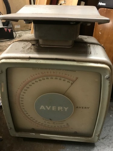 Vintage avery scales and - avery, lb