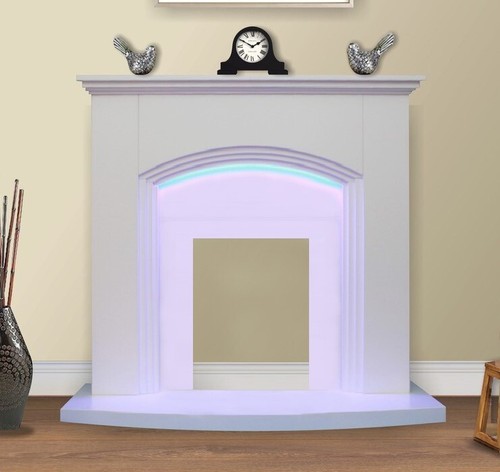 Modern white flat wall - modern,