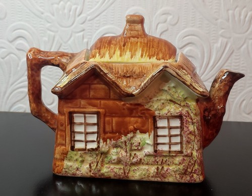 Olde cottage ceramic - olde,