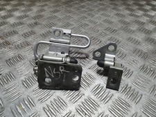 VOLKSWAGEN PASSAT ESTATE B7 DOOR HINGES NSR PAIR 3C8833411B 2011