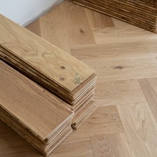 🚧 Click 150mm Wide Natural Oak Herringbone Engineered Wood Flooring £49.99m2