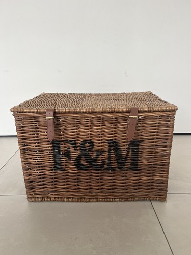 Fortnum mason basket - &,