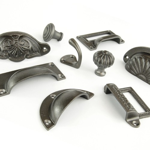 Vintage solid cast iron - cast,
