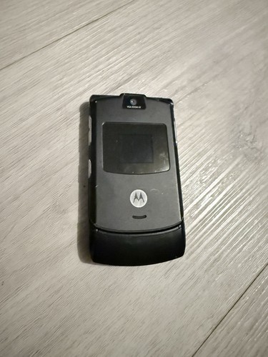 Motorola razr flip phone - motorola,
