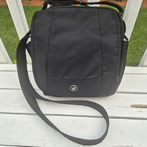 Pacsafe anti theft crossbody - pacsafe, anti-theft