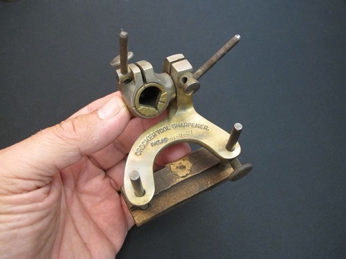 1907 vtg crocker - 1907, graver
