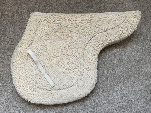 Faux sheepskin numnah - faux,