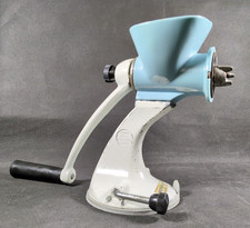 Vintage SPONG Mincer N605