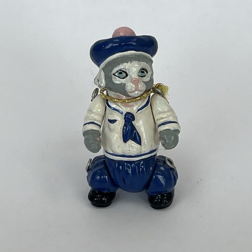 Hantel miniature cat in - cat,