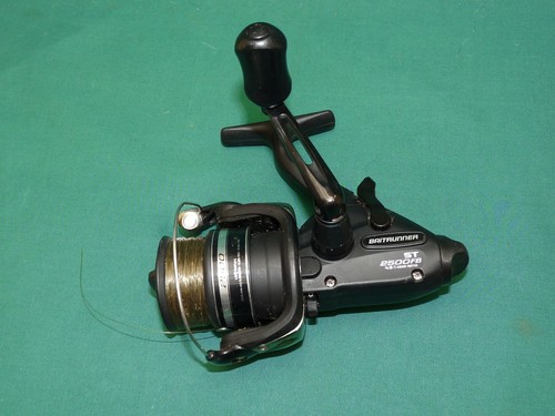 Shimano 2500 baitrunner - st,