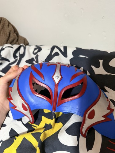 Blue red lucha wrestling - blue,