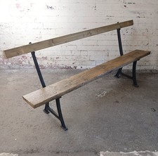 Garden bench with castiron ends 