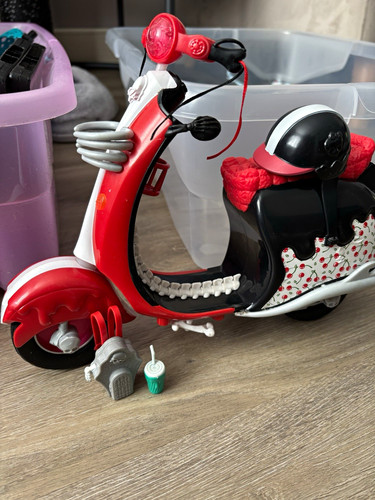 Monster high ghoulia - ghoulia, scooter