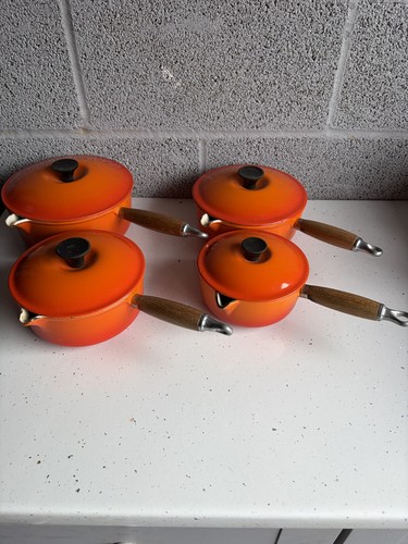 Creuset saucepans size 16 - saucepans,