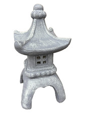 63cm. MEDIUM PAGODA LANTERN