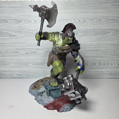 Incredible hulk figure diamond - hulk,