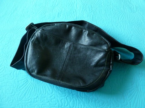 Vgc bugaboo black leather - vgc,