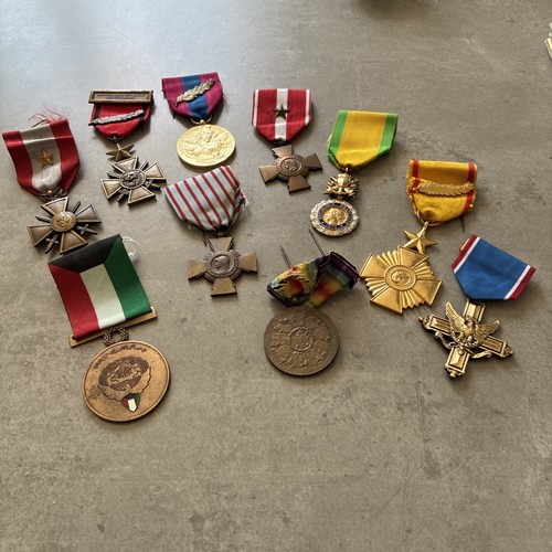 Militaria lot military - of, 10