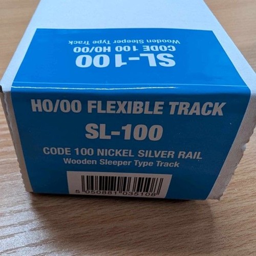 Peco 100 flexible - flexible, track
