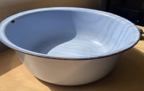 Vintage light blue enamel bowl - light,