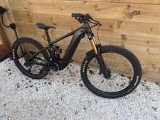 BRAND NEW Giant Reign E