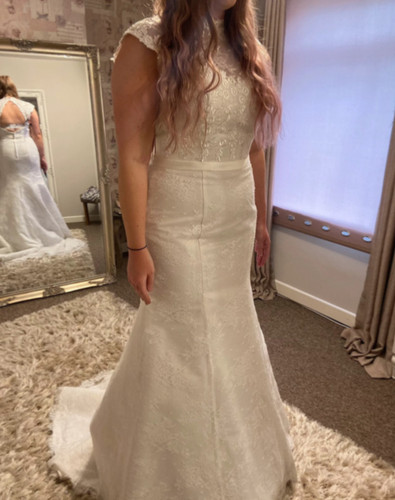 Victoria kay wedding dress - victoria,