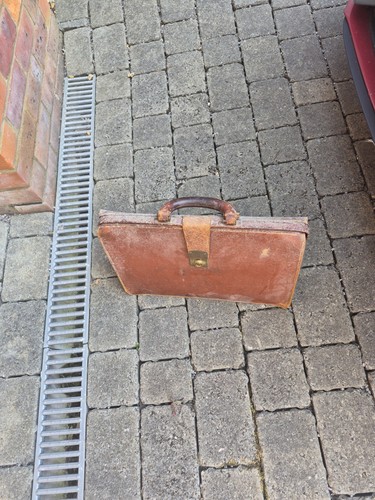 Vintage leather briefcase - leather,