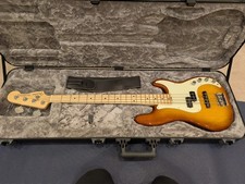 Fender American Elite